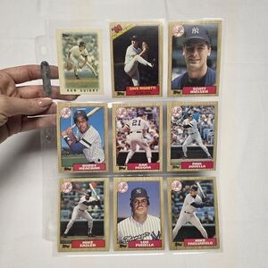Mixed Topps Yankees Baseball Cards